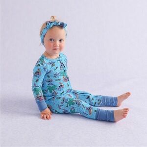 Posh Peanut Disney Tropical Lilo Stitch Snug Fitting Bamboo Convertible Sleeper